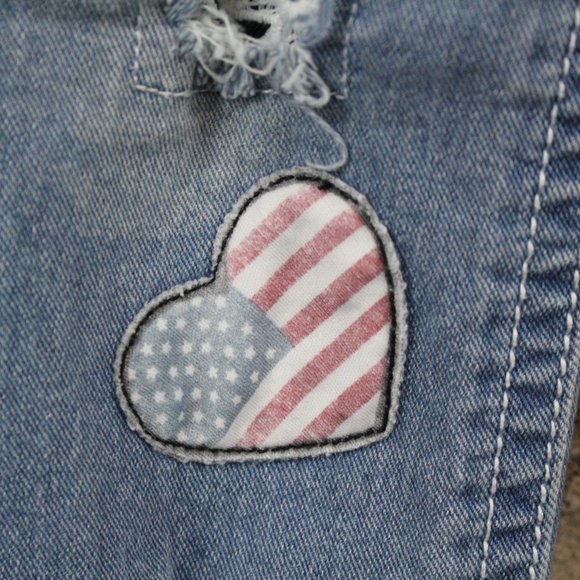 ⭐️Yth Denim 3 for$20⭐️Almost Famous Too Light Blue Denim Cute Patches Girls 12 - Picture 4 of 11